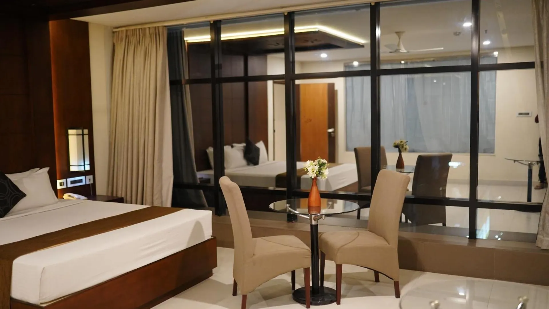 Vavas Inn & Suites Perintalmanna Indien